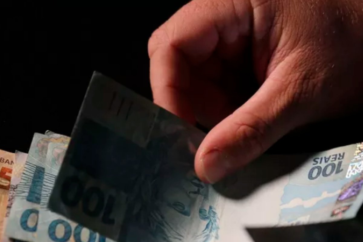 Arrecadação de ICMS sobre petróleo e combustíveis soma R$ 34,3 bilhões e bate recorde histórico