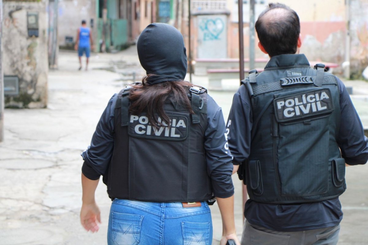 Dois homens são presos durante ação policial em Ibirapuã, no interior da Bahia