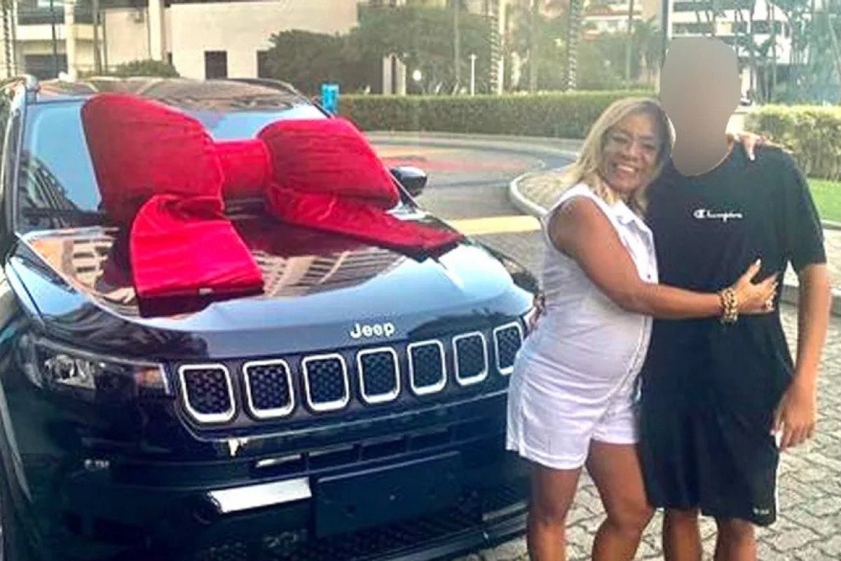 Delegada é presa no Rio de Janeiro por suspeita de lavagem de dinheiro