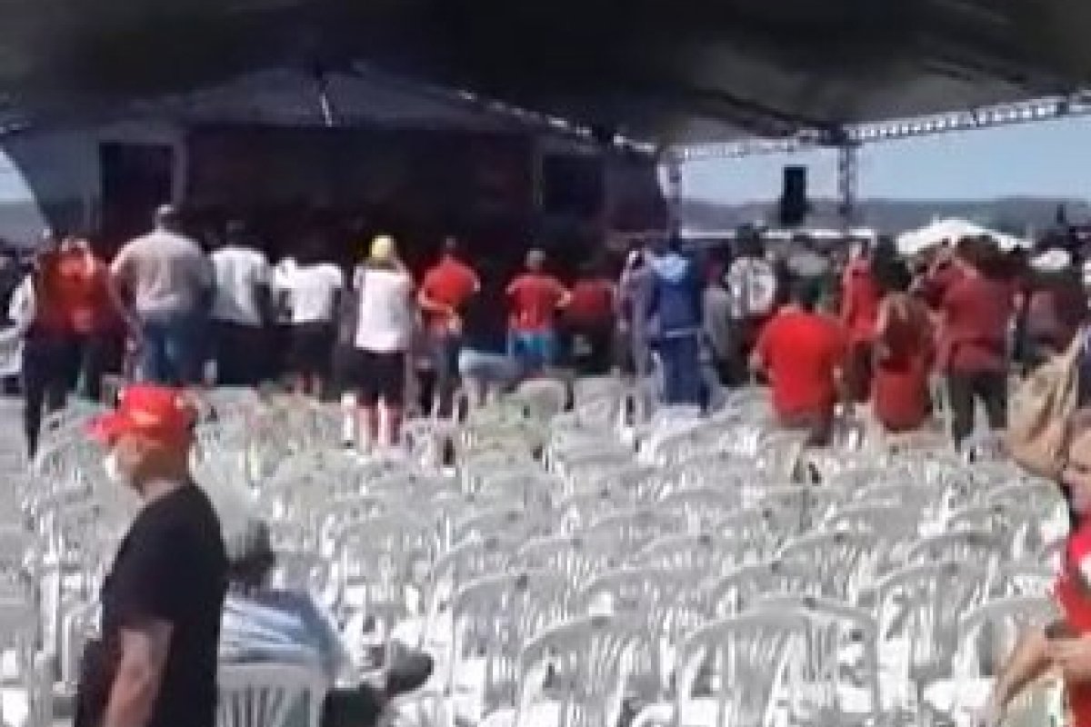 Vídeo mostra evento do PT com Lula, em Contagem (MG), com baixa adesão