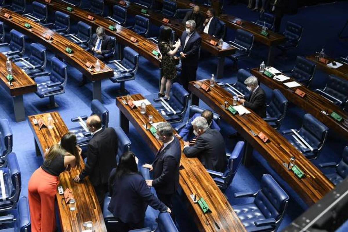 Aumento de gastos com publicidade de governos é aprovado pelo Senado