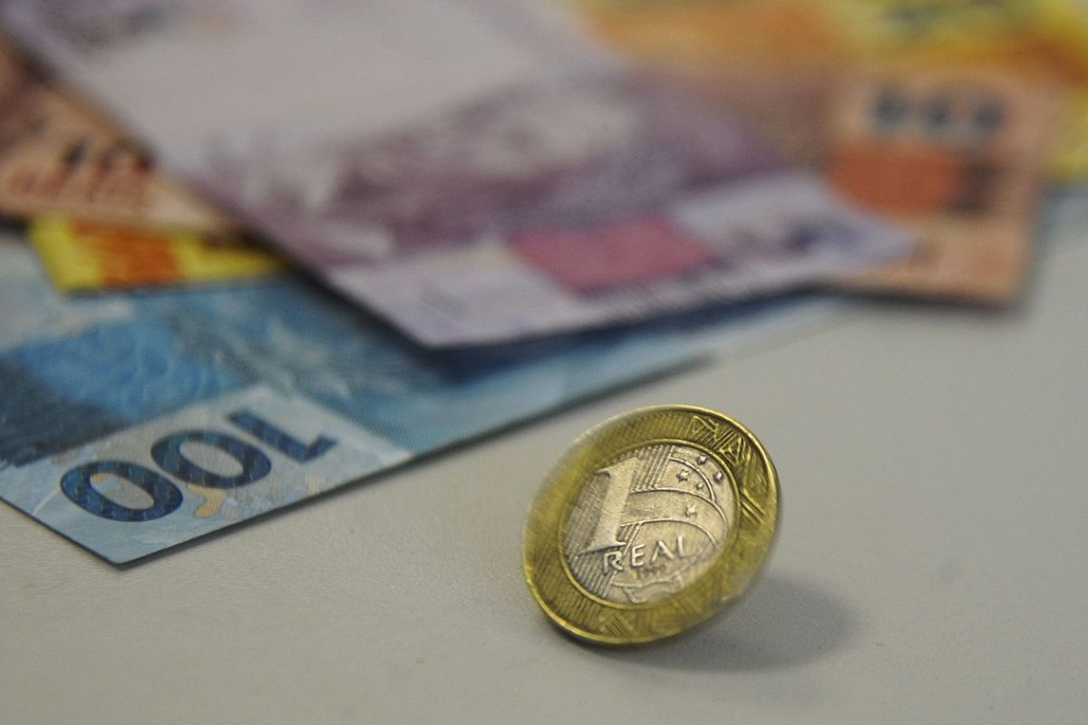 Mercado prevê alta na expectativa de inflação e no PIB deste ano