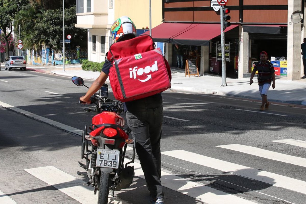 Pesquisa aponta que Brasil tem 1,5 milhão de motoristas e entregadores