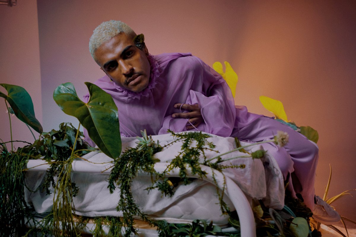 Natura Musical apresenta "30 semanas", novo single de Rico Dalasam