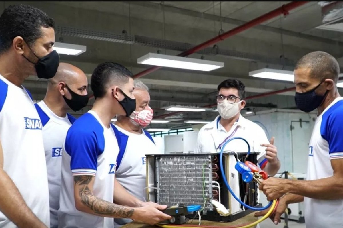 Senai abre inscrições para cursos técnicos em cidades baianas