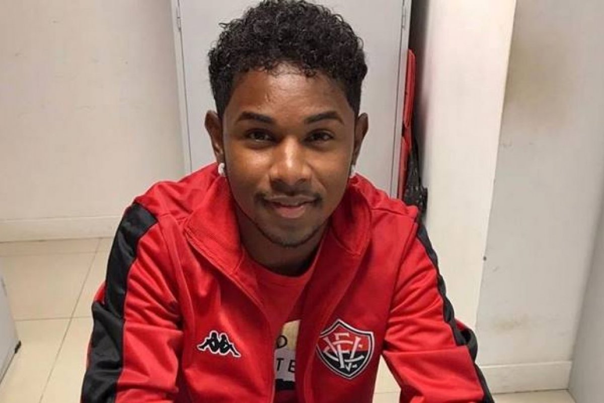 Atacante Luan Gabriel tem contrato rescindido pelo Vitória