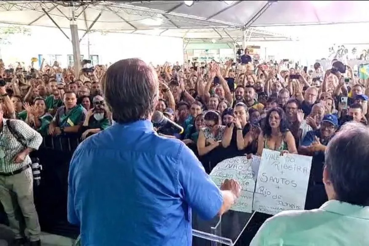 No Vale do Ribeira, Bolsonaro atribui crise econômica aos governos estaduais e lockdown