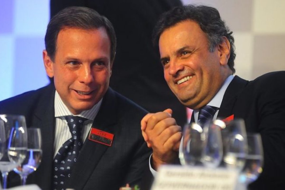 Em reunião executiva do PSDB, Aécio declara apoio à candidatura de Doria