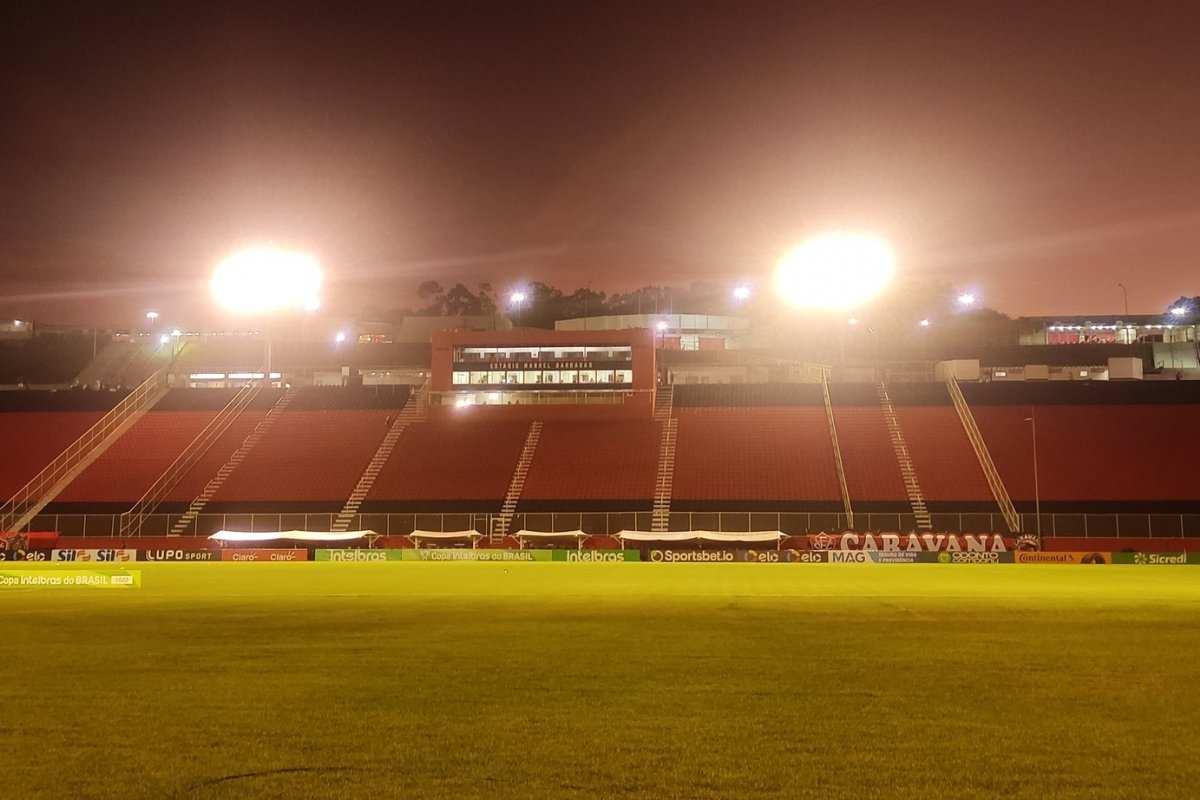 Vitória perde mais uma vez para o Fortaleza e é eliminado da Copa do Brasil