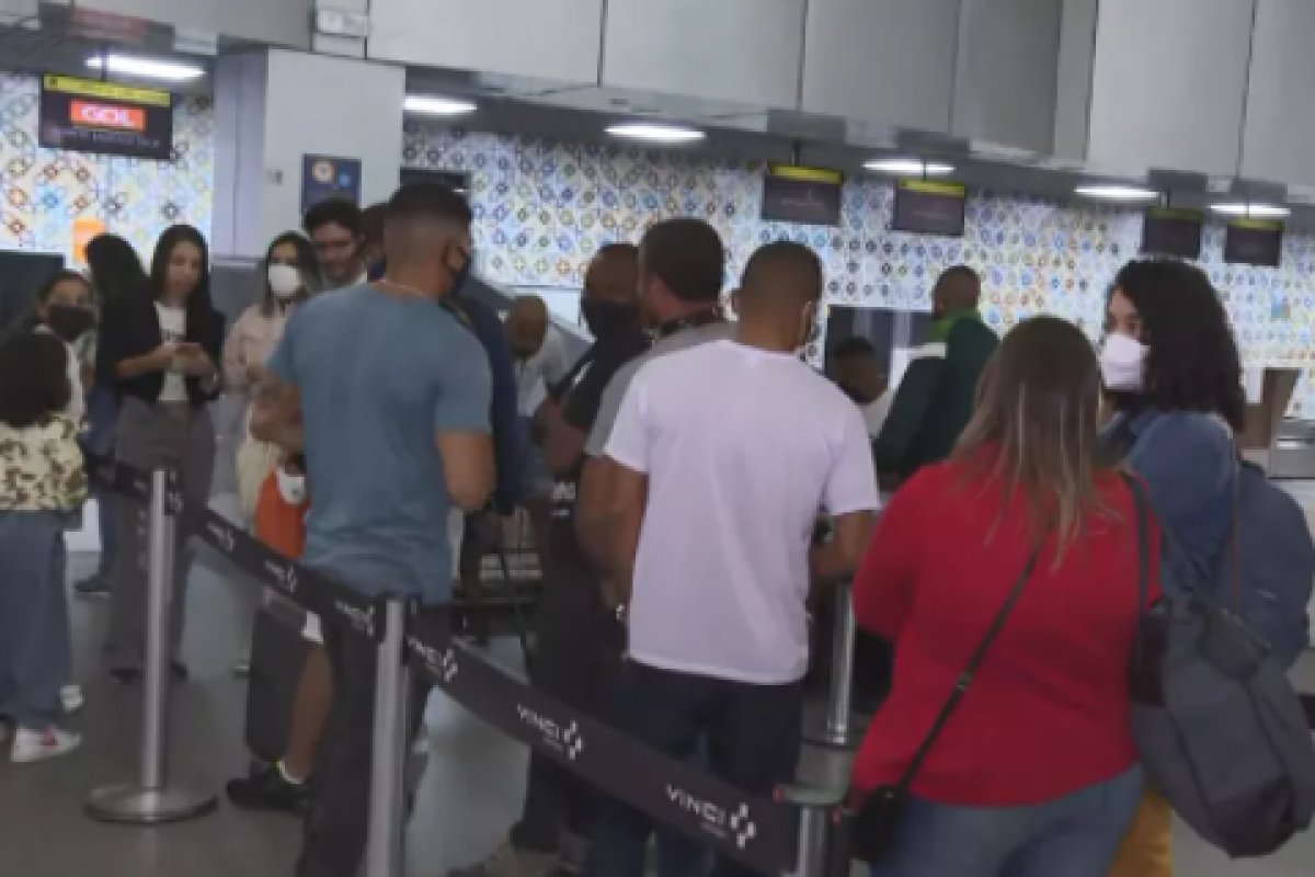 Voo que sairia de Salvador é cancelado após tribulação ser assaltada