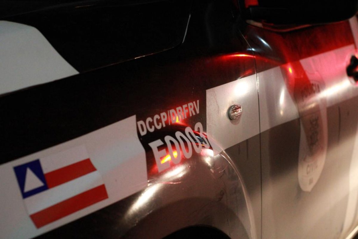 Polícia prende envolvidos em roubo a carro no bairro da Pituba, em Salvador