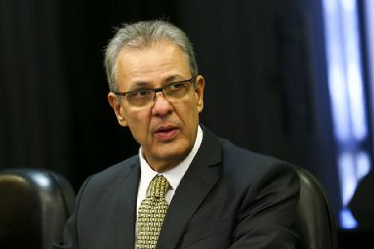 Projeto de privatização da Eletrobras está pronto, diz ministro