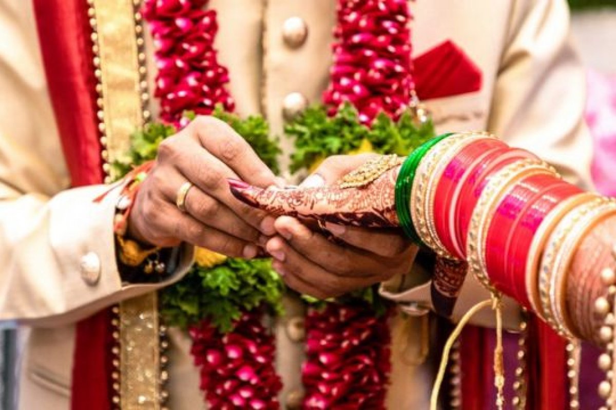 Casal de indianos processa filho e nora por não ganhar um neto