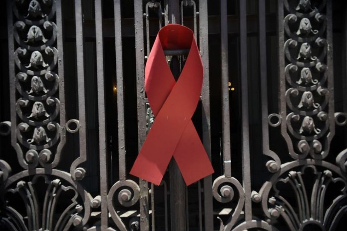 Cidade no Paquistão registra 900 casos de crianças com HIV