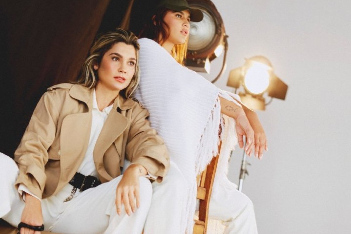 Santa Lolla lança campanha com Flávia Alessandra e Giulia Costa