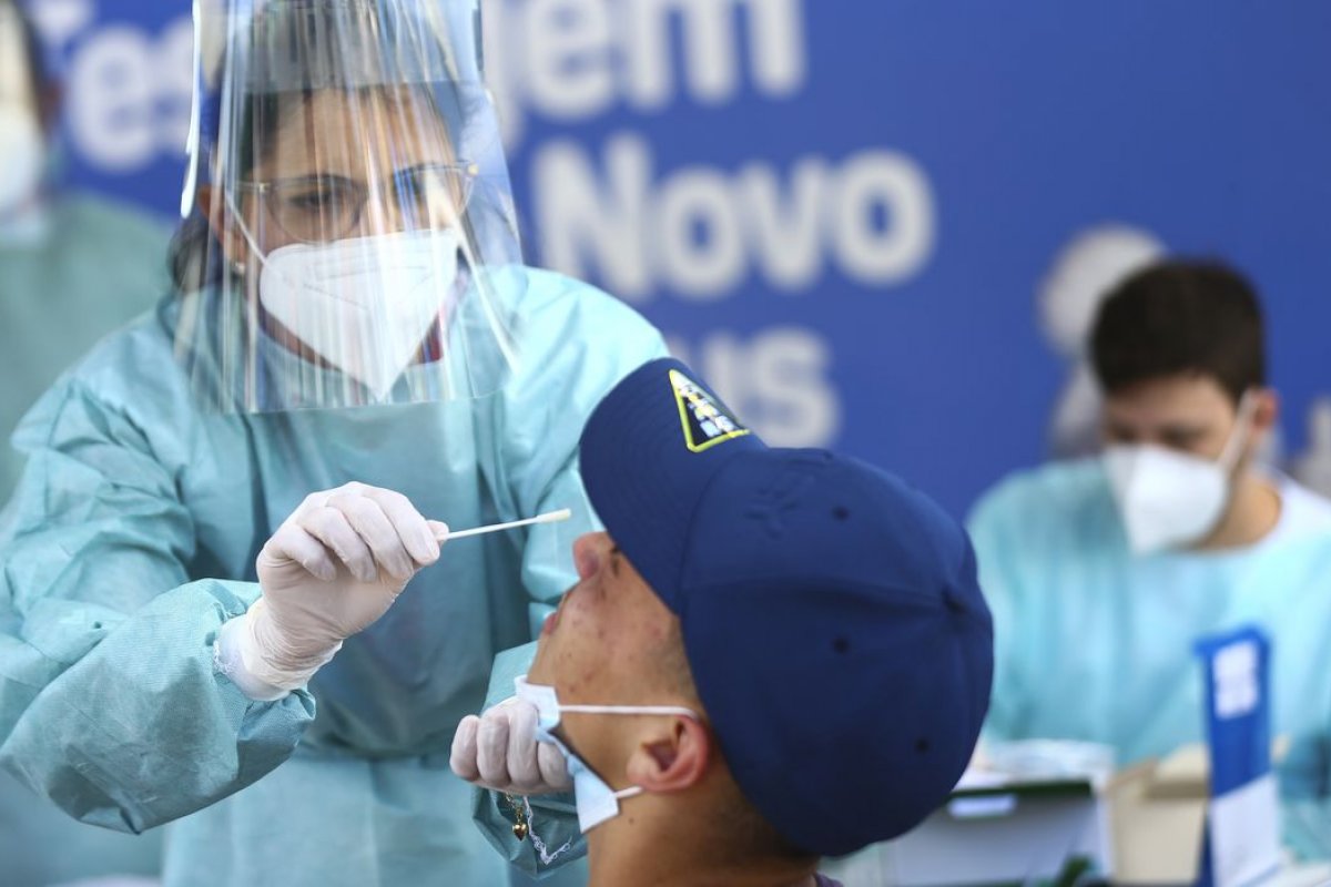 Vigilância à covid-19 deve permanecer homogênea, revela Fiocruz