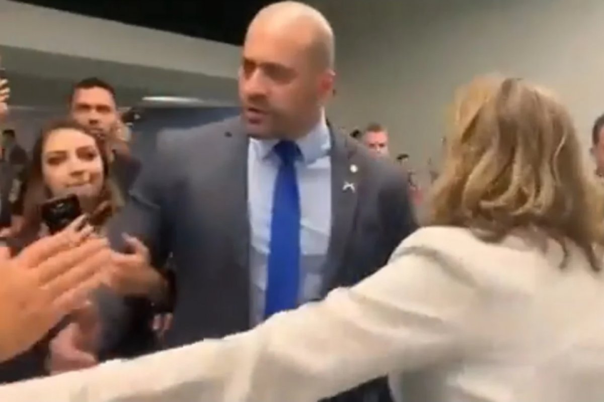 Vídeo: Maria do Rosário se desentende com Daniel Silveira na Câmara