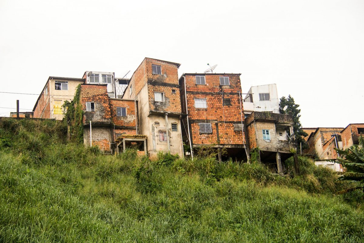 Bahia ocupa 3° lugar no ranking nacional de habitações precárias, afirma fundação