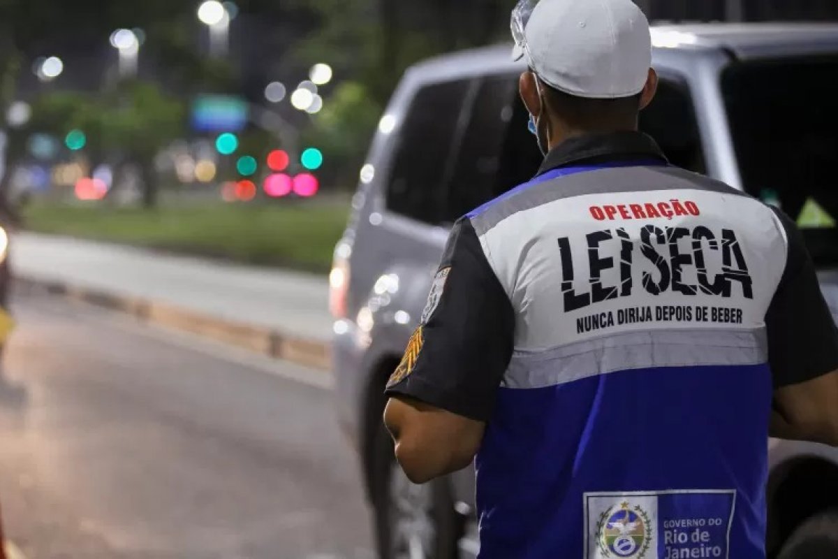 STF vai julgar constitucionalidade da Lei Seca na quarta-feira (18)