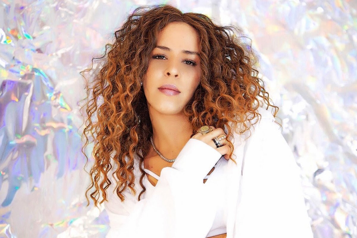 Flora de Controle: show de Flora Matos em Salvador reúne cantores da cena do rap na capital