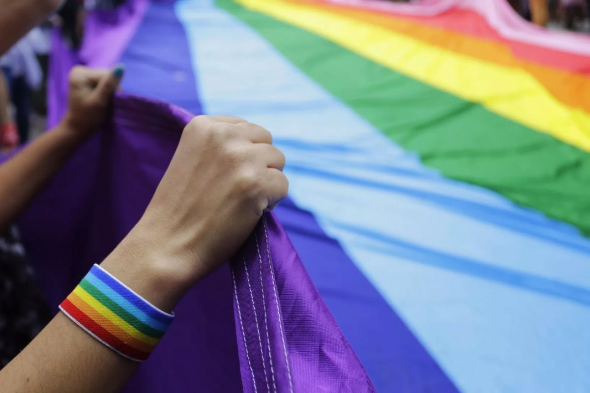 Responsável por distribuir jornal com conteúdo homofóbico faz acordo com MP-BA e produzirá material sobre direitos LGBT+