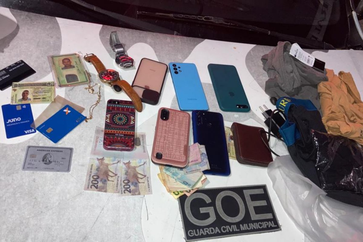 Três homens tentam passar notas falsas de R$ 200 e são detidos pela Guarda Civil em Salvador
