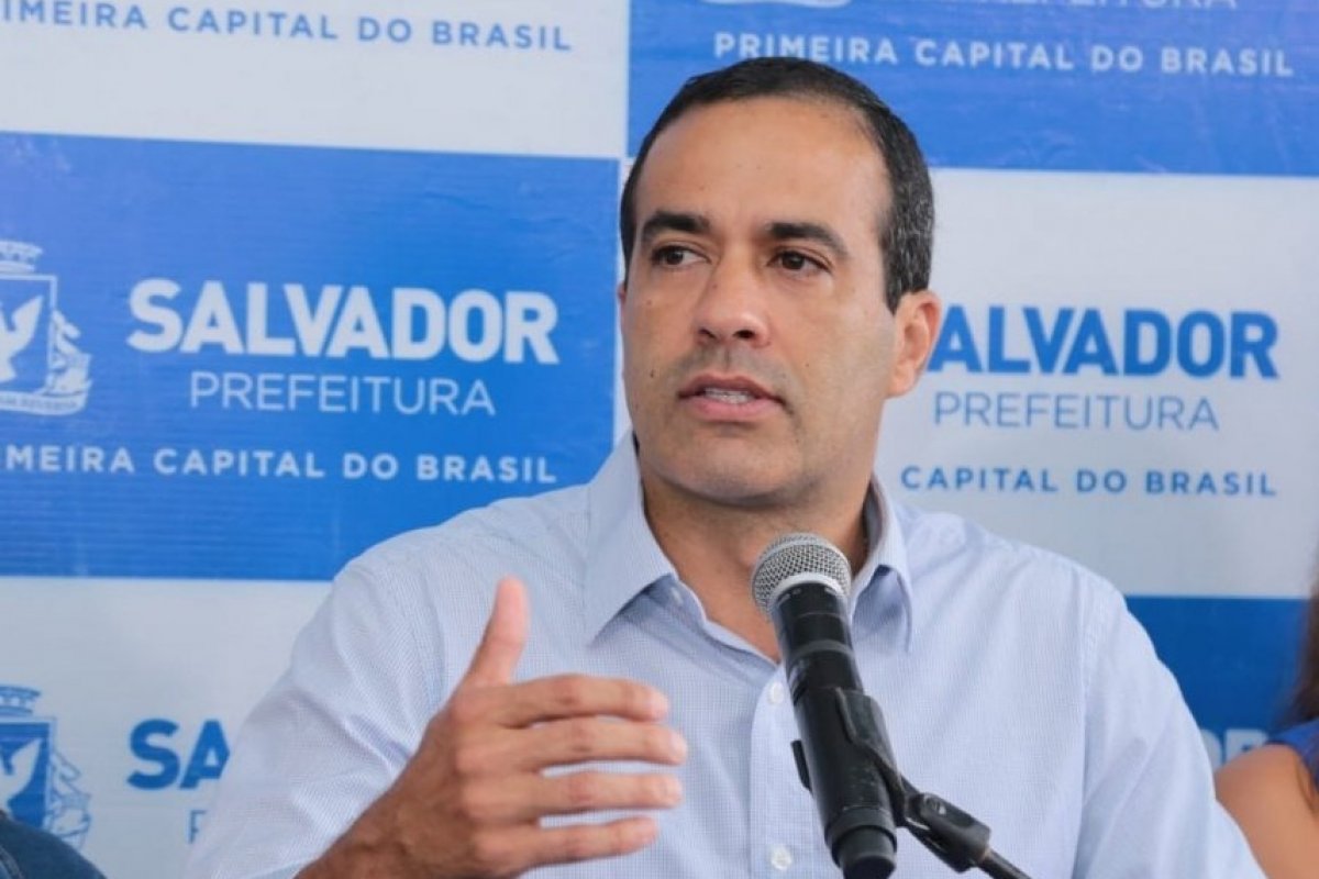 Bruno Reis faz novas entregas do programa Morar Melhor no bairro de Canabrava