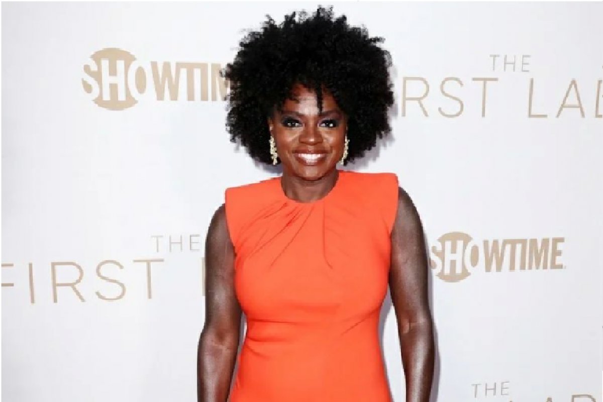 Viola Davis expõe racismo e relata que diretor a chamava pelo nome da empregada