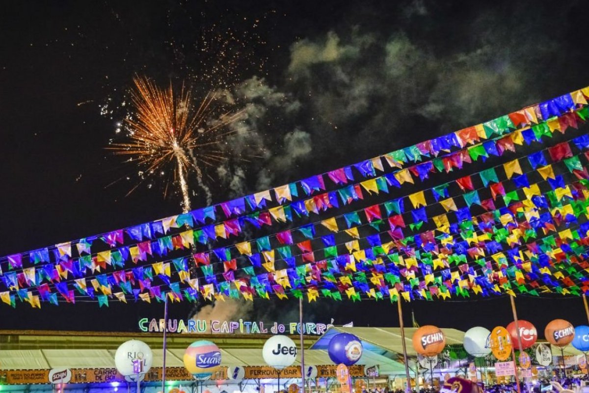 Edital do São João de Caruaru não permite que artistas façam manifestações políticas