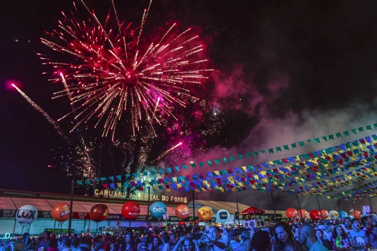 Prefeitura de Caruaru diz que não haverá censura a manifestações políticas de artistas no São João