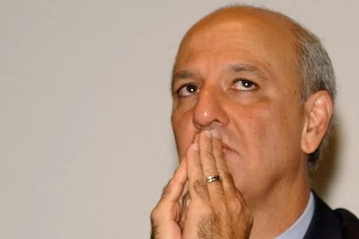 Ministro do STF nega liminar e Arruda segue inelegível