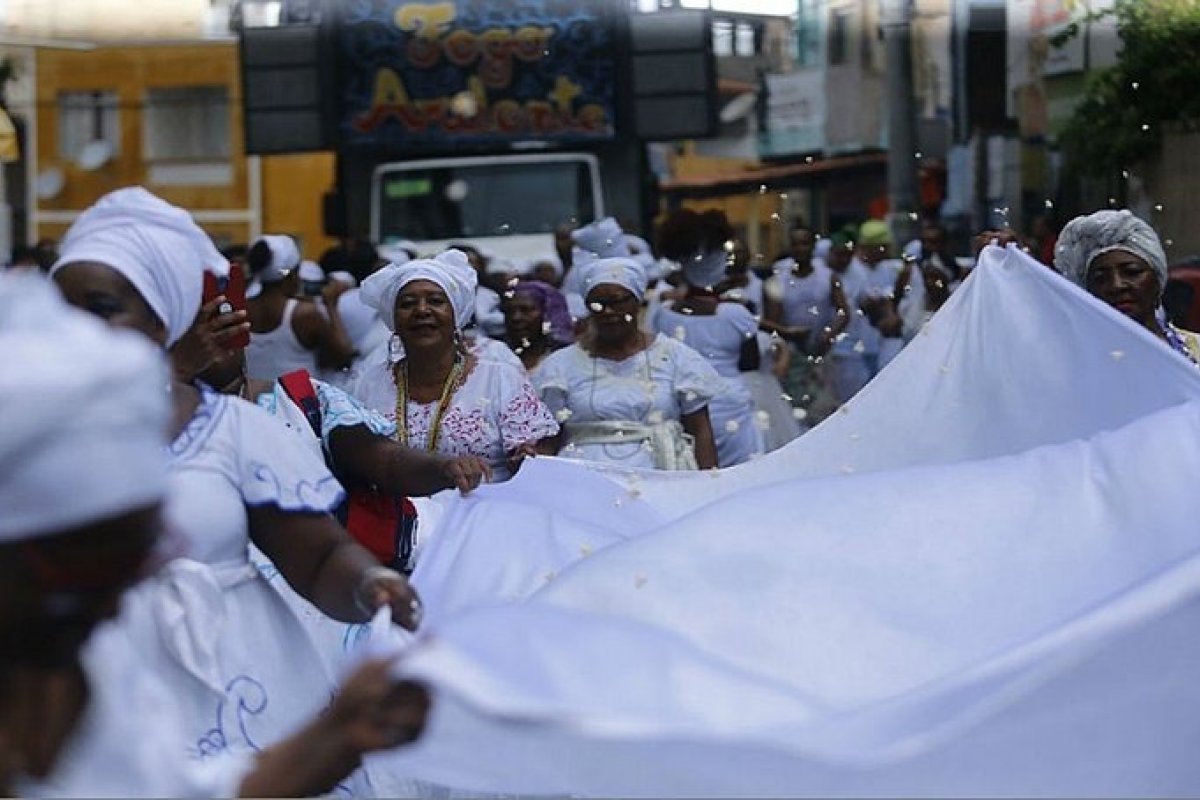 Caminhada do Povo de Santo: desfile acontece neste domingo (22) em homenagem as mulheres do axé