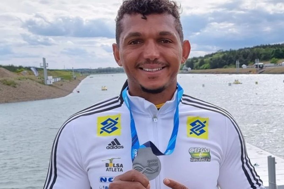Copa do Mundo de canoagem: Isaquias Queiroz fica fora do pódio no C1 1000m após conquistar prata