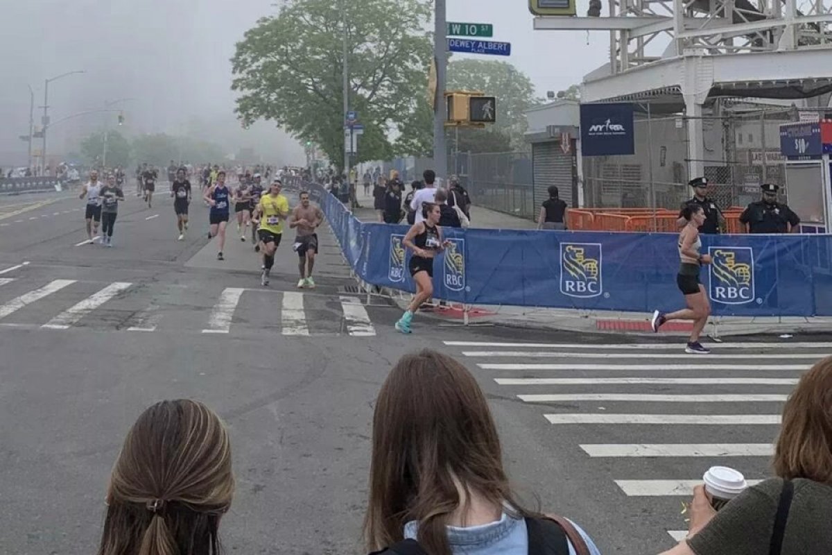 Corredor de 30 anos morre após Meia Maratona do Brooklyn, em Nova York