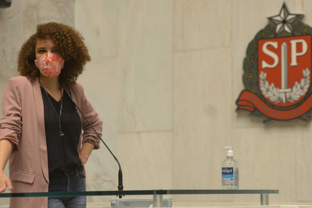 São Paulo: Deputada denuncia violência de gênero e transfobia durante sessões na Alesp