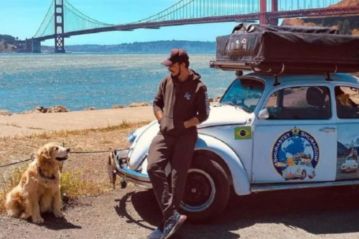 Influencer curitibano Jesse Koz e cão Shurastey serão enterrados no Brasil