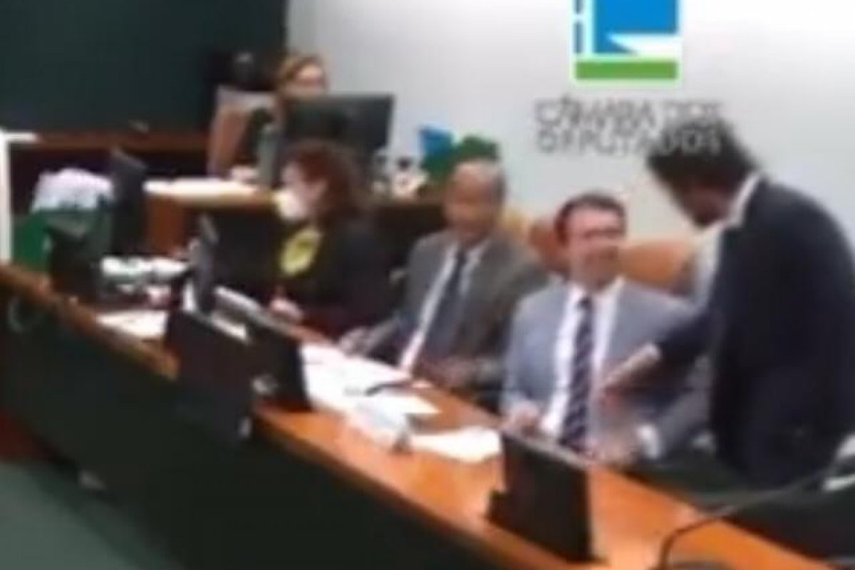 Vídeo: "Sua fama de comedor tá f..", diz presidente da CCJ da Câmara