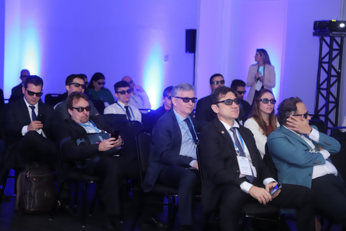 Cirurgia 3D para tratamento de catarata é destaque em congresso internacional sediado em Salvador
