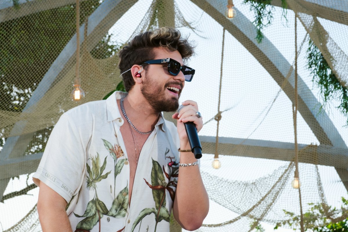 Gustavo Mioto lança o aguardado EP "Pé na Areia - Florianópolis"