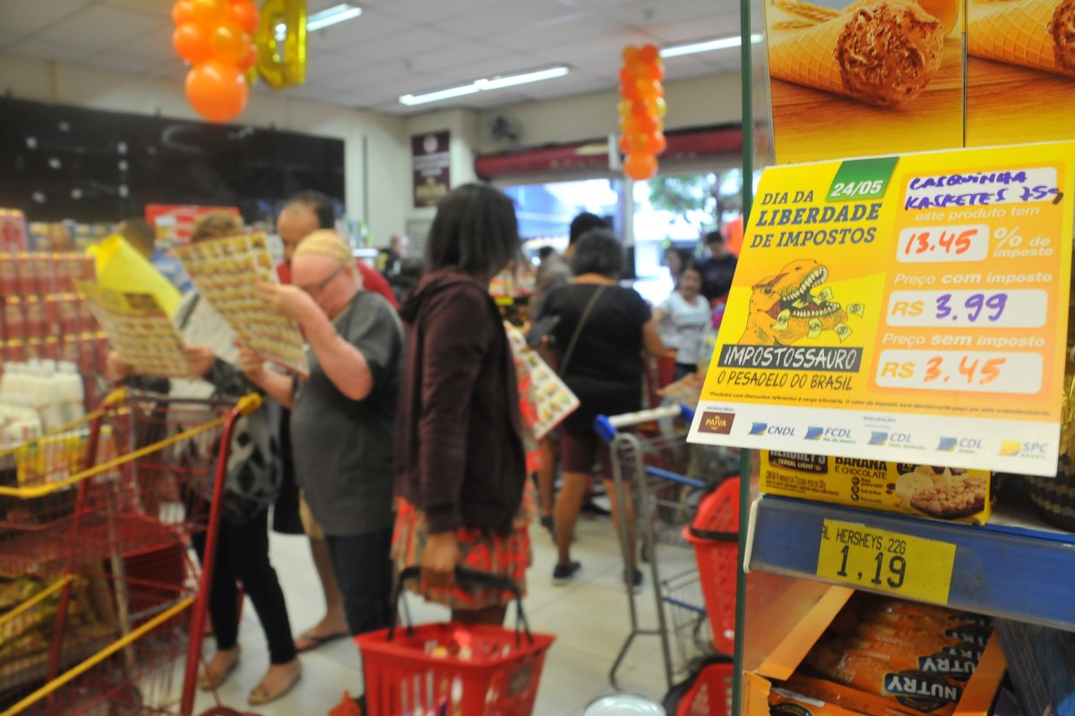 Dia Livre de Impostos: evento terá serviços e produtos com descontos de até 70%