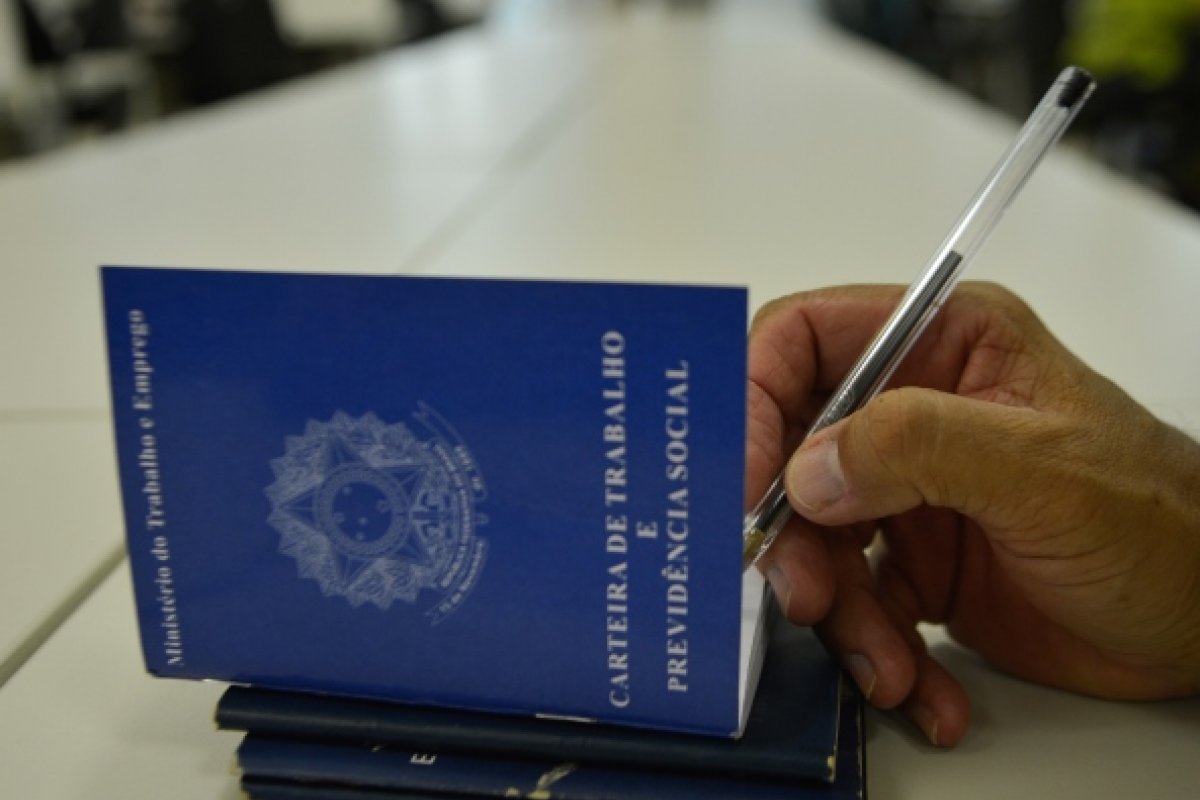 SineBahia divulga lista de vagas de emprego para diversas cidades baianas
