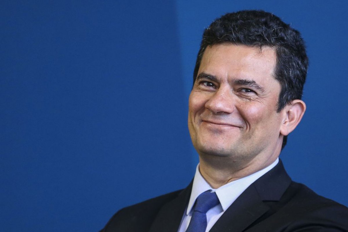 Moro encaminha à PGR inquérito para investigar depoimento de porteiro sobre caso Marielle