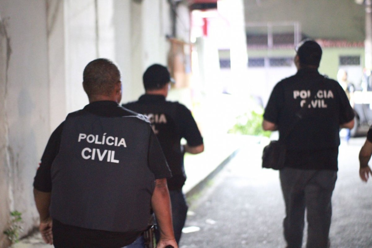 Homem é preso por crimes contra mãe idosa em Itagibá