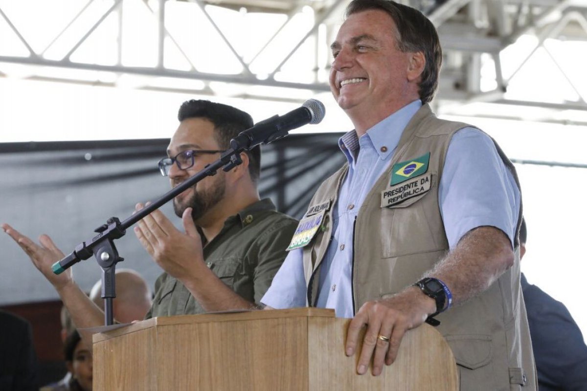 Bolsonaro desembarca em Luís Eduardo Magalhães para participar da Bahia Farm Show