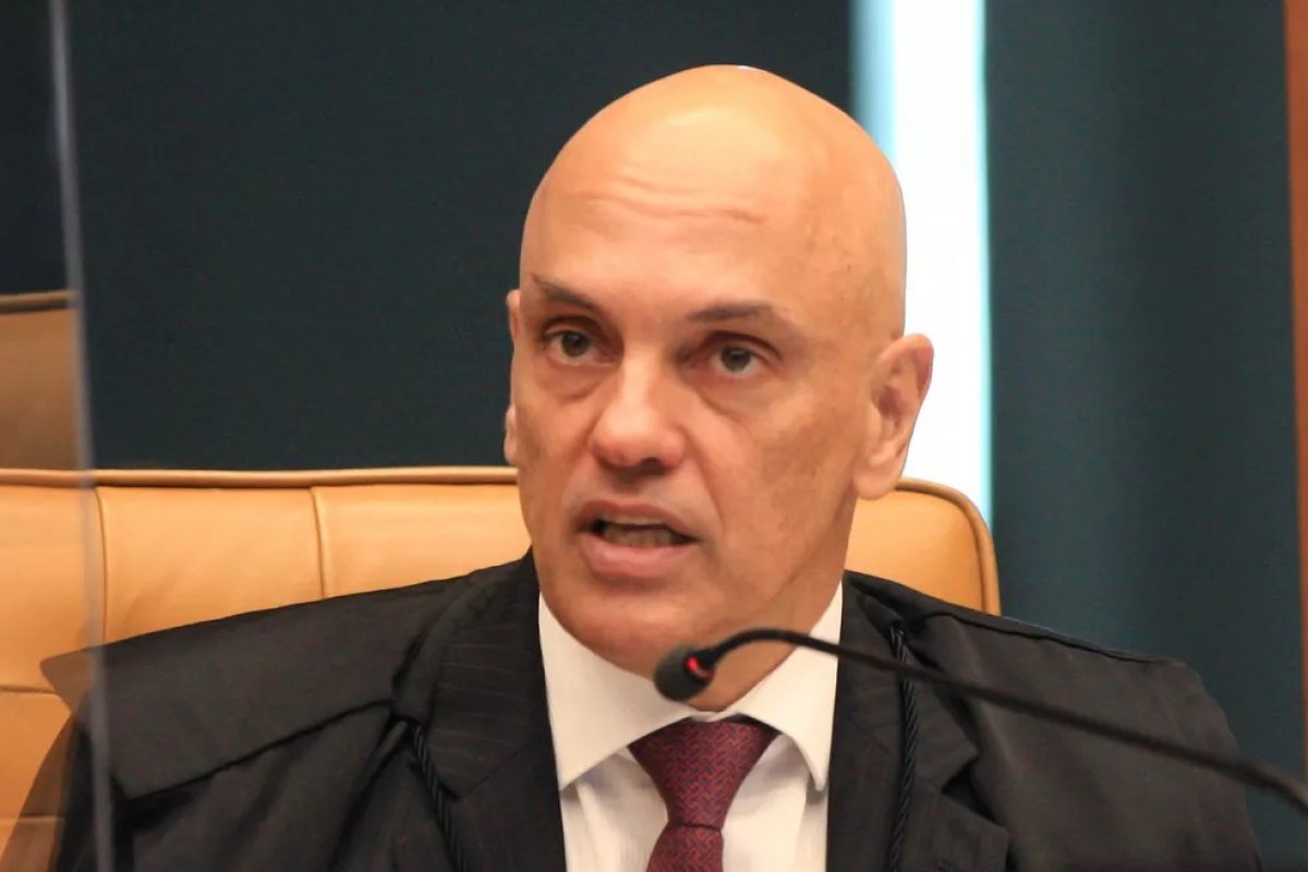 Supremo reconduz Alexandre de Moraes para mandato no TSE