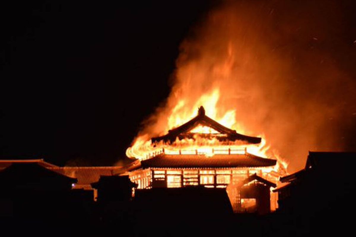 Incêndio atinge castelo histórico no Japão, patrimônio da humanidade