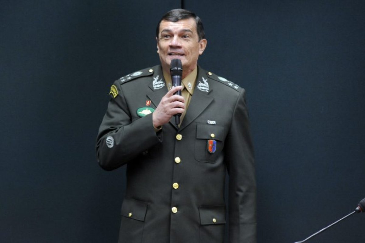 Na Câmara, ministro da Defesa explicará compra de Viagra pelas Forças Armadas