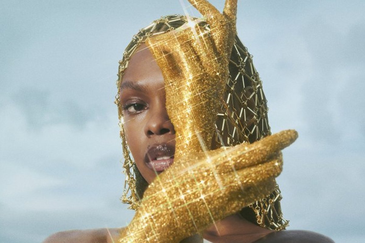 Xenia França apresenta Em Nome da Estrela!