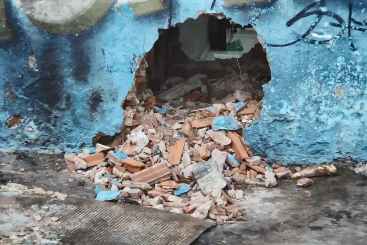 Dupla é presa suspeita de arrombar loja de eletrodomésticos em Salvador