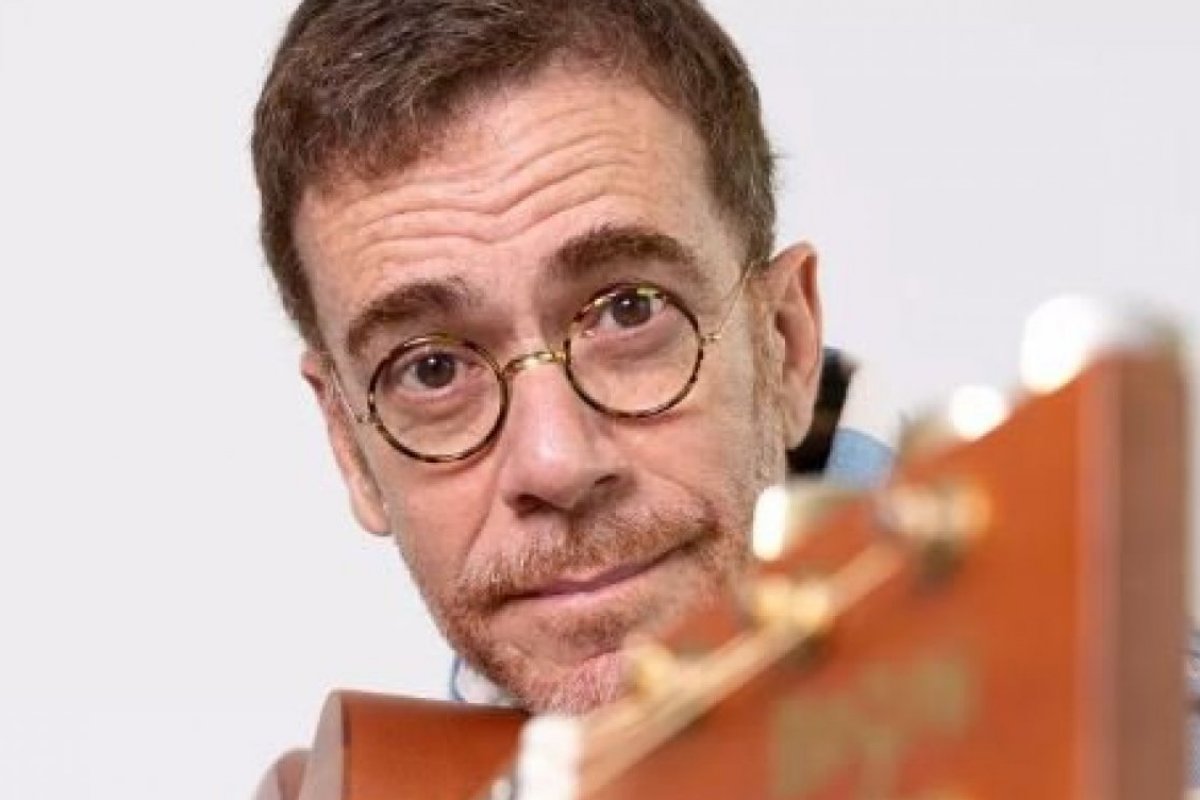 Nando Reis pede a plateia que não cite nome de Bolsonaro para "não macular" show na Concha Acústica